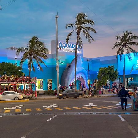 Suites Brisa Marina - Atras De Playa Regatas Y El Malecon, 6 Calles Del Acuario เวราครูซ ภายนอก รูปภาพ