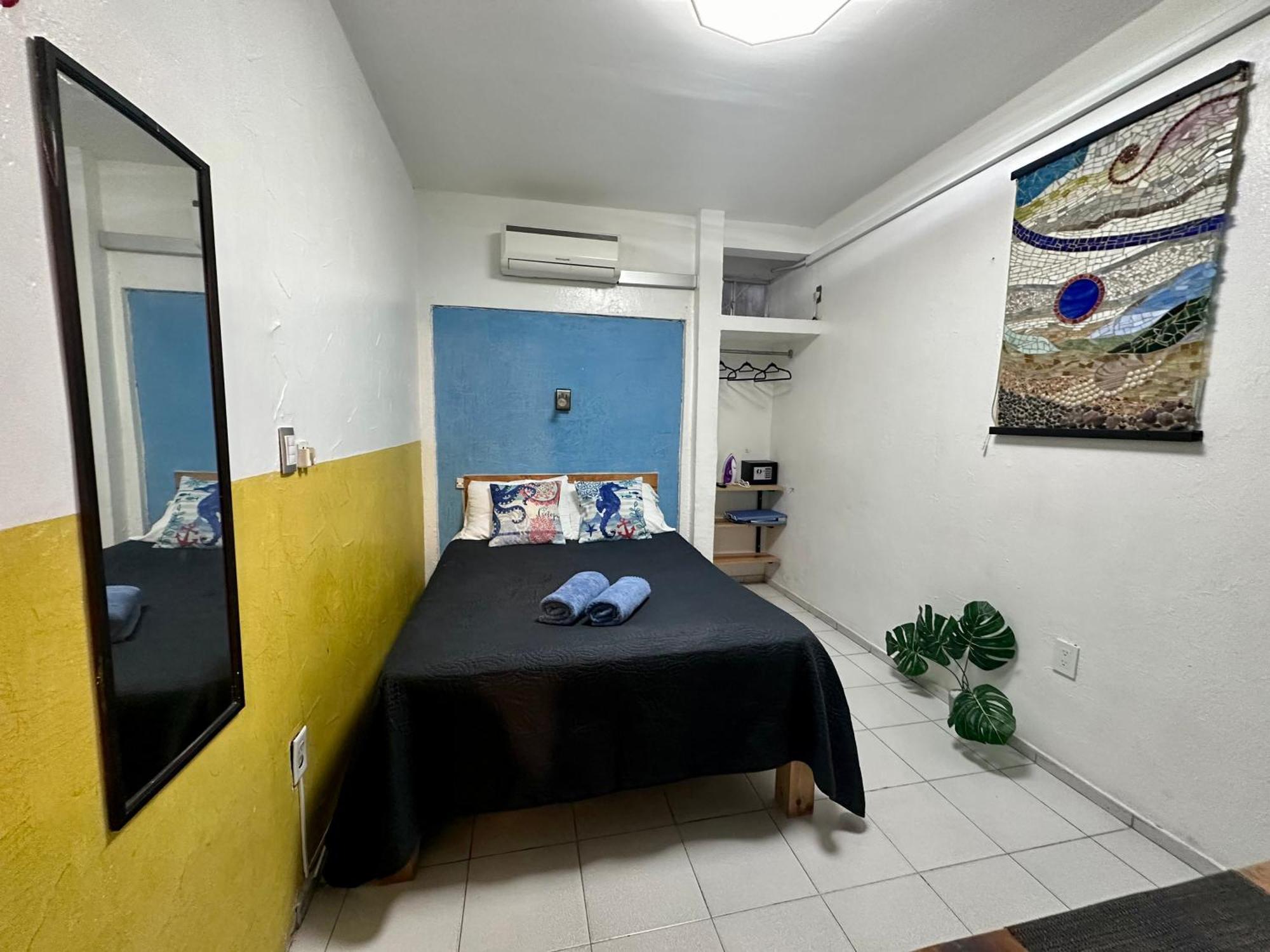 Suites Brisa Marina - Atras De Playa Regatas Y El Malecon, 6 Calles Del Acuario เวราครูซ ภายนอก รูปภาพ