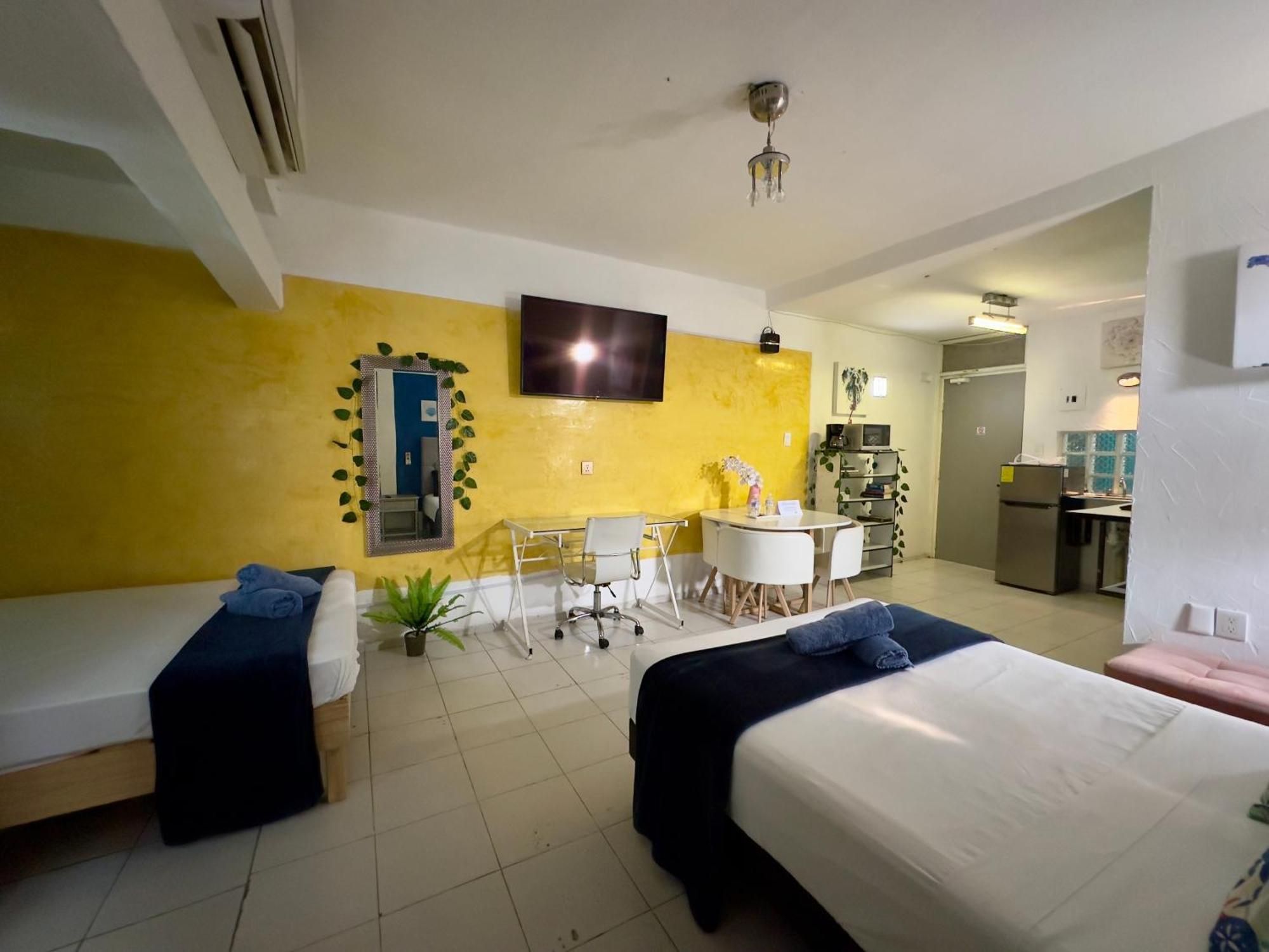 Suites Brisa Marina - Atras De Playa Regatas Y El Malecon, 6 Calles Del Acuario เวราครูซ ภายนอก รูปภาพ