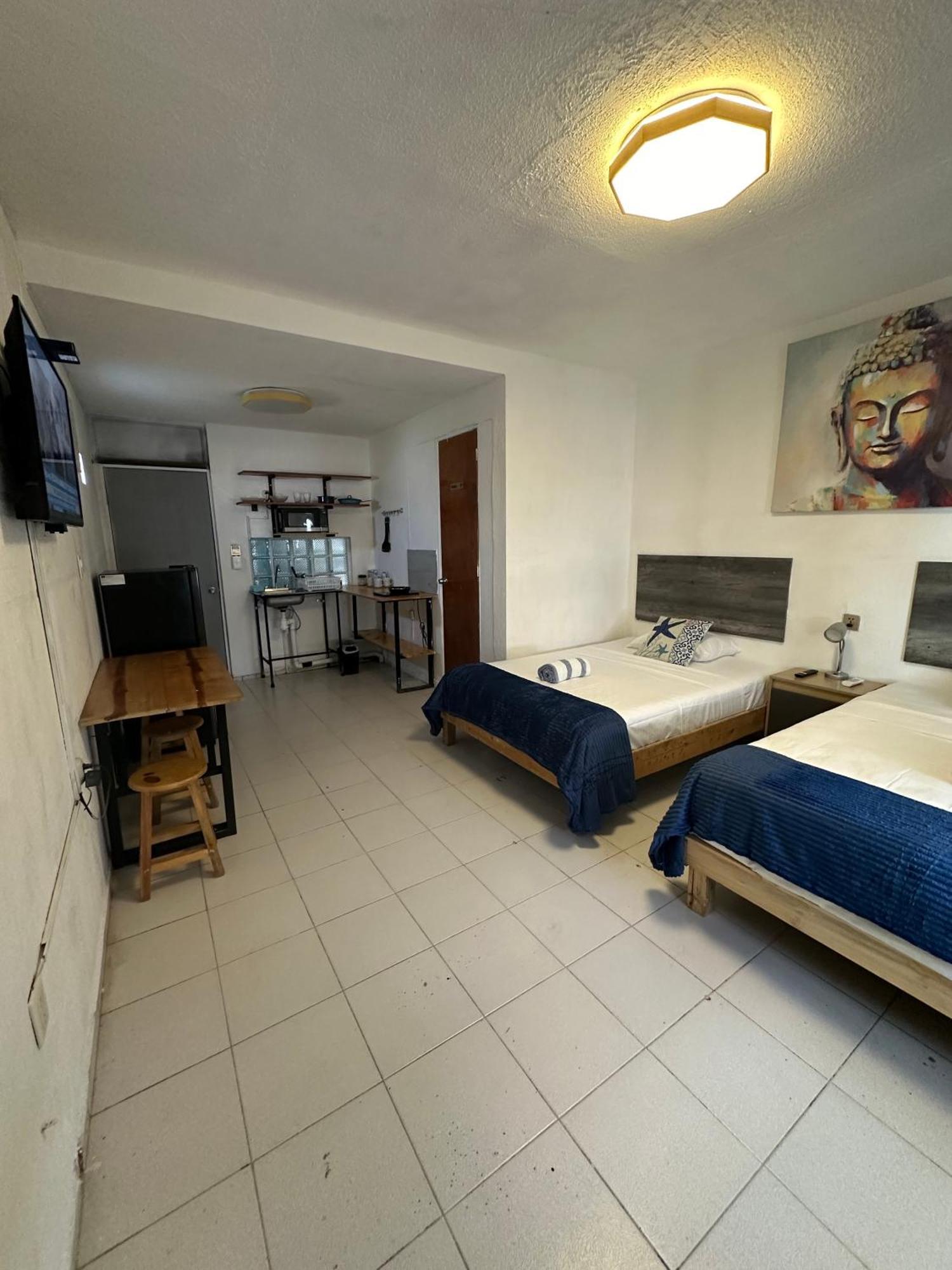 Suites Brisa Marina - Atras De Playa Regatas Y El Malecon, 6 Calles Del Acuario เวราครูซ ภายนอก รูปภาพ